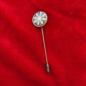 Vintage Enamel Pin with Geometric Design